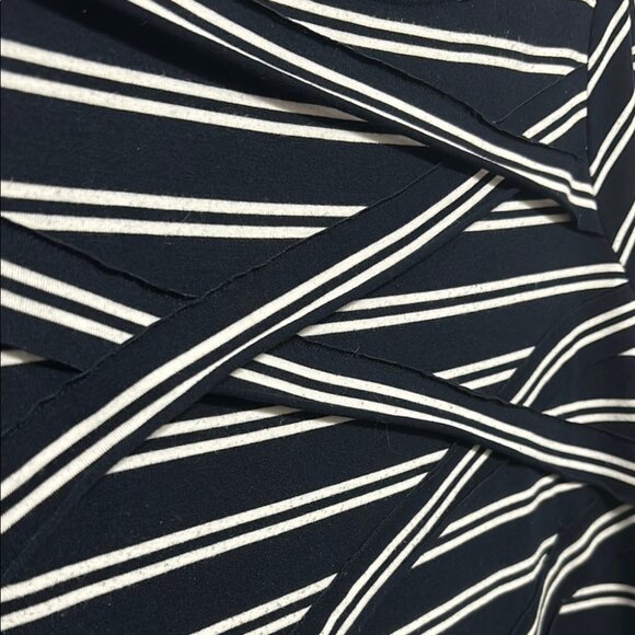 Chico's Navy Blue & White Striped 3/4 Sleeve Top, Women’s 8 - Picture 5 of 7